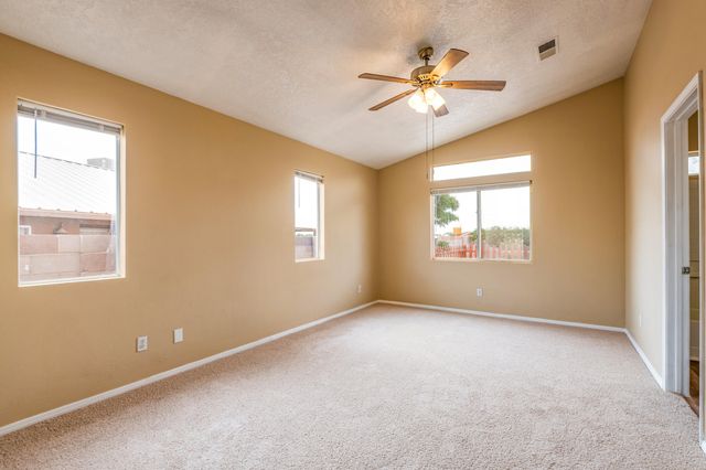 1543 Fox Hill Place SW, Albuquerque, NM 87121