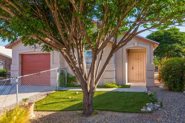 1543 Fox Hill Place SW, Albuquerque, NM 87121