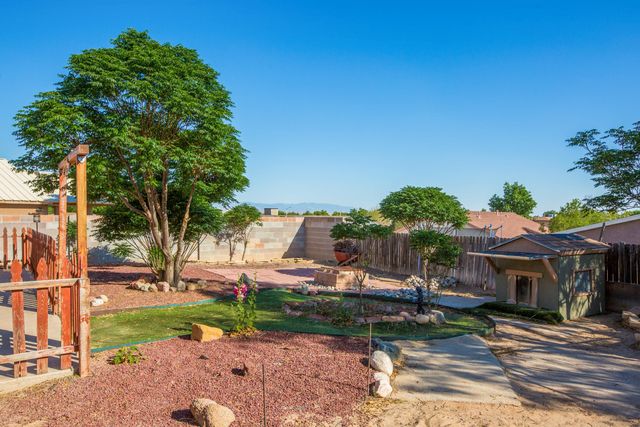 1543 Fox Hill Place SW, Albuquerque, NM 87121