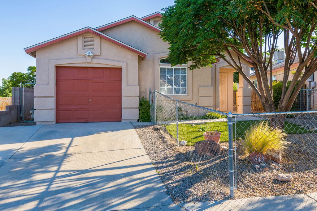 1543 Fox Hill Place SW, Albuquerque, NM 87121