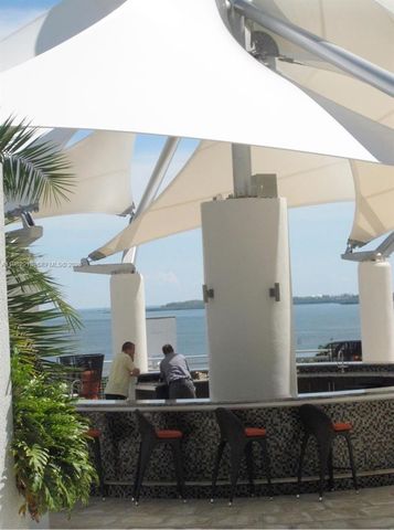 244 Biscayne Blvd 3305, Miami, FL 33132