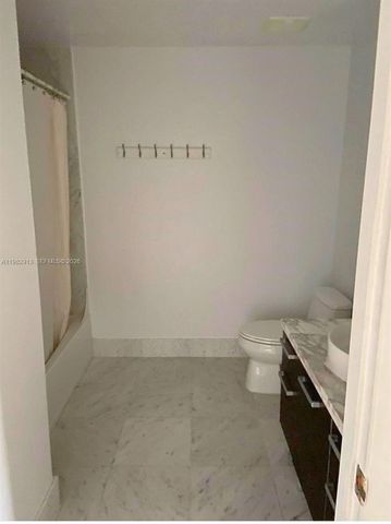 244 Biscayne Blvd 3305, Miami, FL 33132