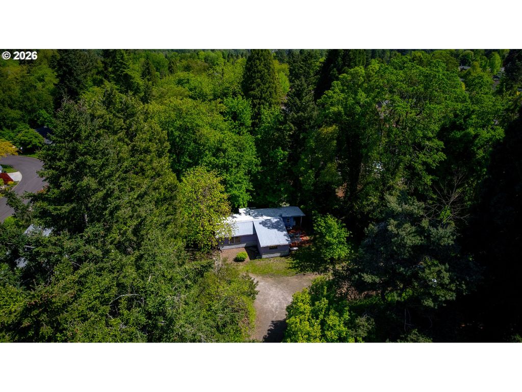 2700 UNDERHILL Ln, West Linn, OR 97068