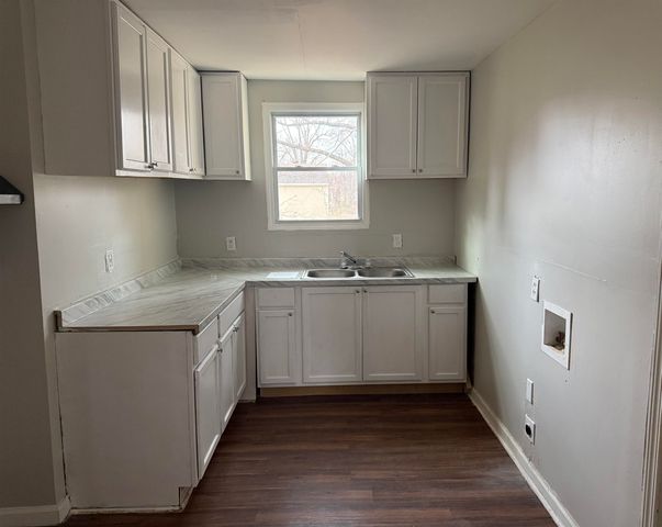 2452 PECAN CIR, Memphis, TN 38114