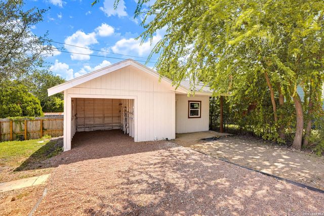 1036 W RUSSELL PL, San Antonio, TX 78212