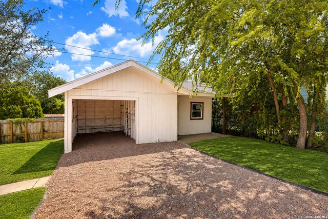 1036 W RUSSELL PL, San Antonio, TX 78212
