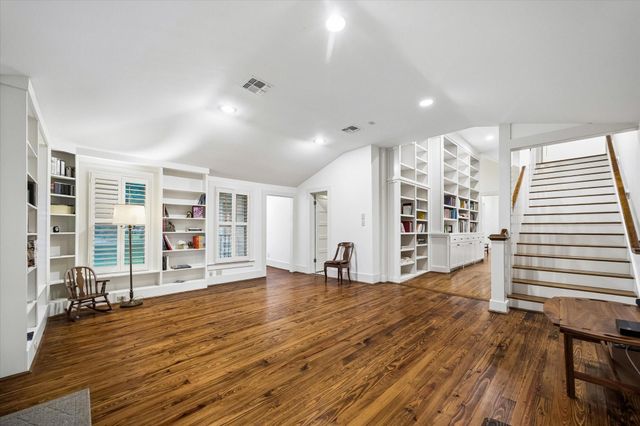 209 E Caney Street, Wharton, TX 77488