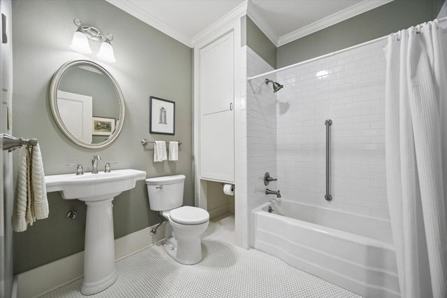 209 E Caney Street, Wharton, TX 77488