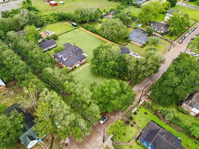 209 E Caney Street, Wharton, TX 77488