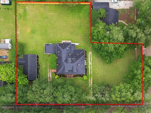 209 E Caney Street, Wharton, TX 77488