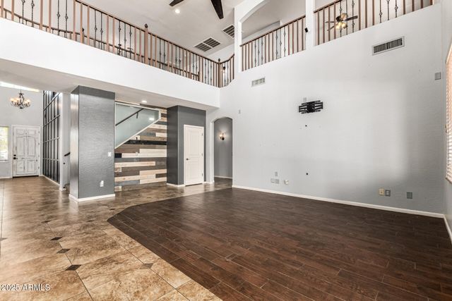 15826 W MERCER Lane, Surprise, AZ 85379