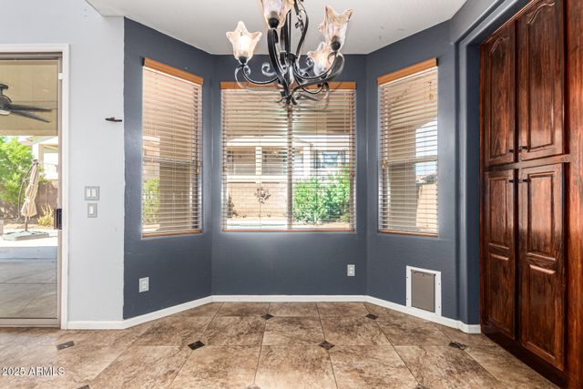 15826 W MERCER Lane, Surprise, AZ 85379