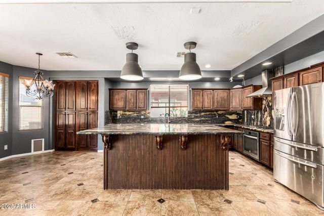 15826 W MERCER Lane, Surprise, AZ 85379