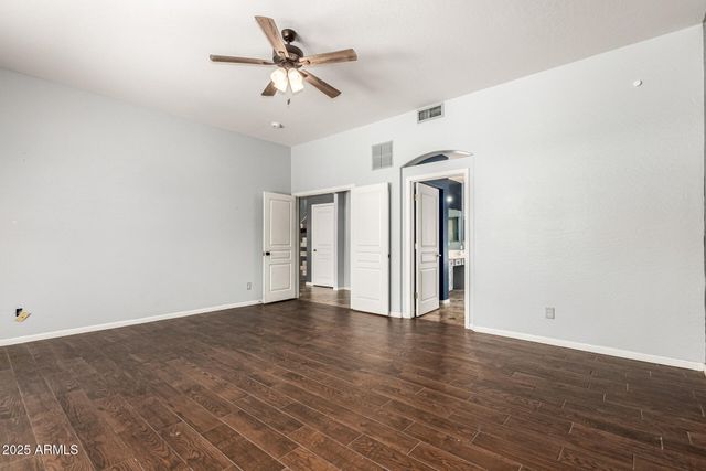 15826 W MERCER Lane, Surprise, AZ 85379