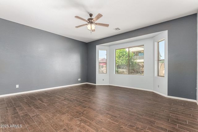 15826 W MERCER Lane, Surprise, AZ 85379