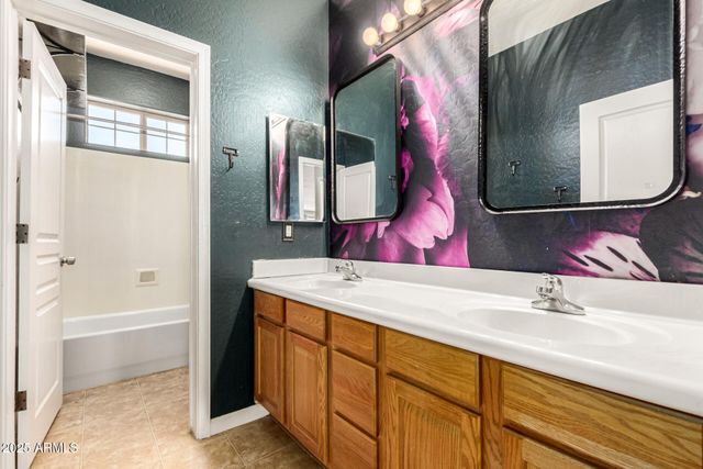 15826 W MERCER Lane, Surprise, AZ 85379