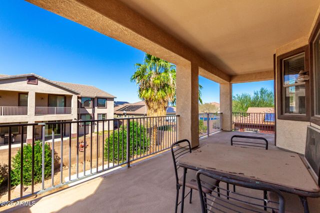 15826 W MERCER Lane, Surprise, AZ 85379