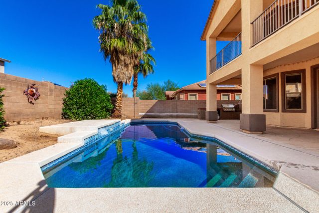 15826 W MERCER Lane, Surprise, AZ 85379
