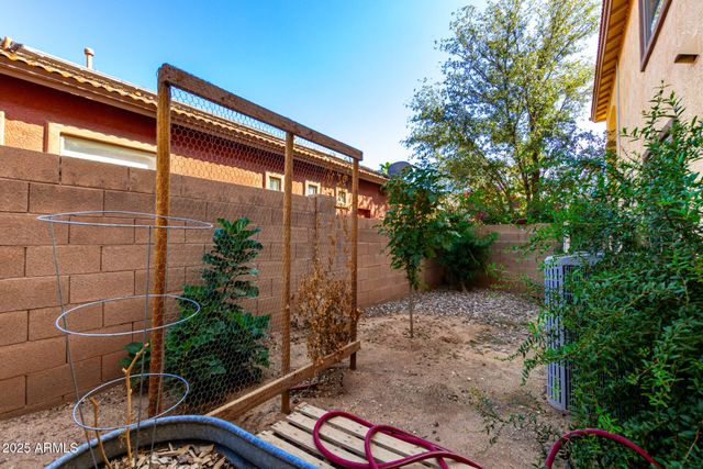 15826 W MERCER Lane, Surprise, AZ 85379