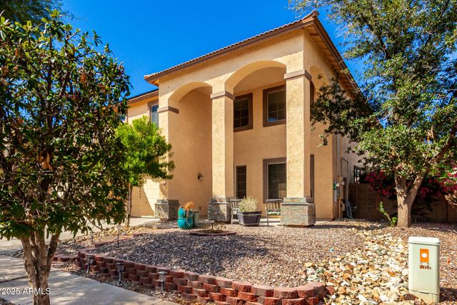 15826 W MERCER Lane, Surprise, AZ 85379