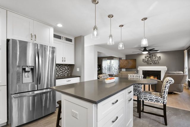 1439 Churchill Lane, Grayslake, IL 60030