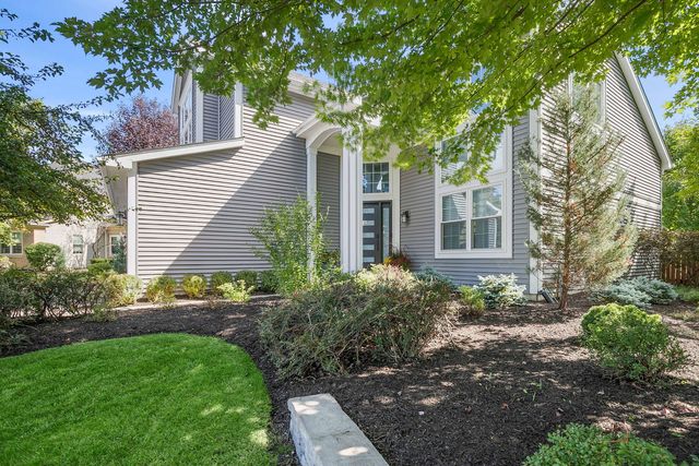 1439 Churchill Lane, Grayslake, IL 60030