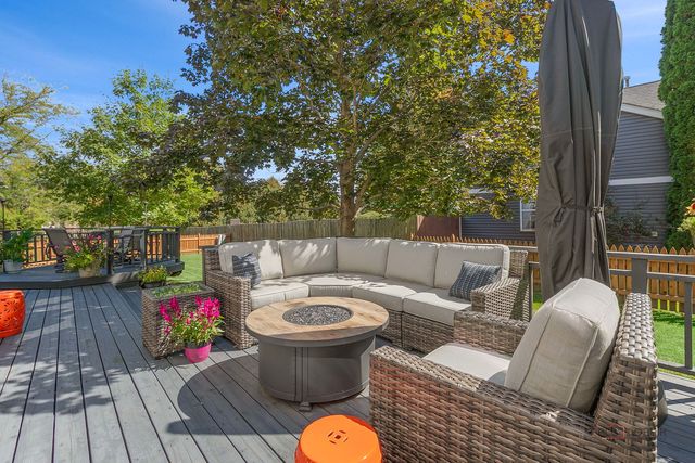 1439 Churchill Lane, Grayslake, IL 60030