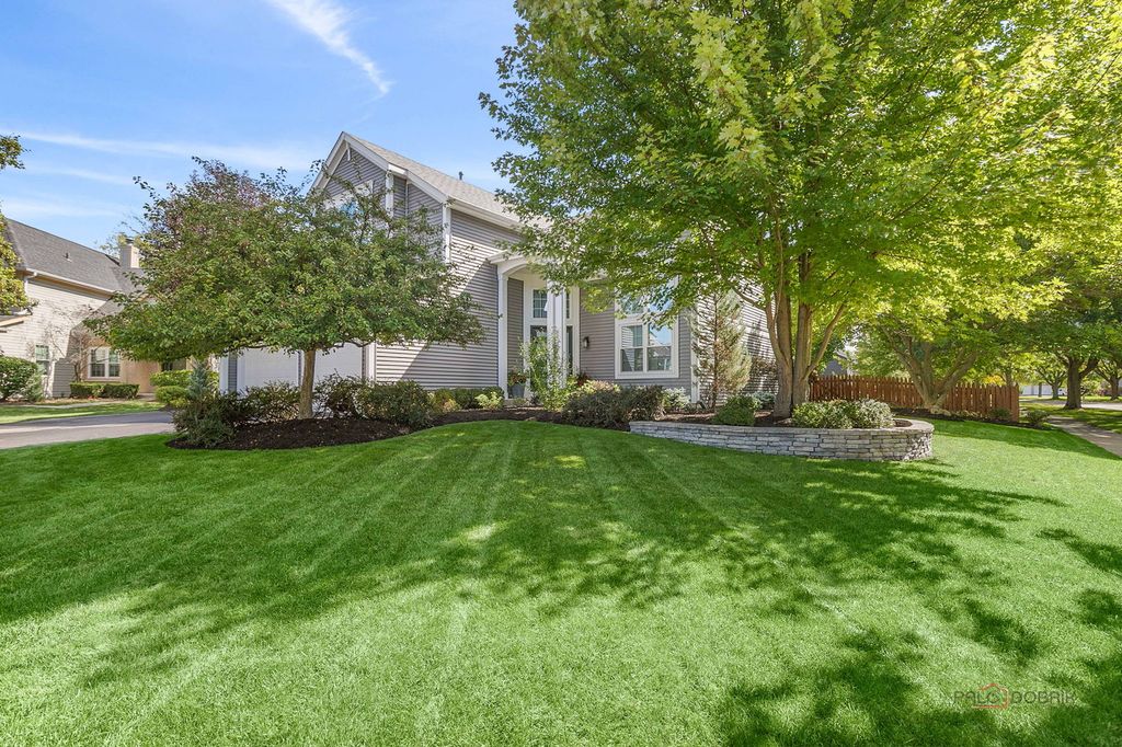 1439 Churchill Lane, Grayslake, IL 60030