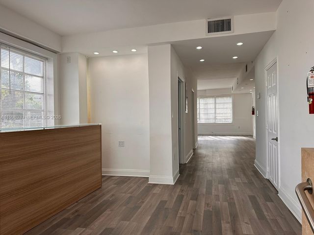 901 Pennsylvania Ave, Miami Beach, FL 33139