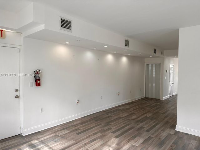 901 Pennsylvania Ave, Miami Beach, FL 33139