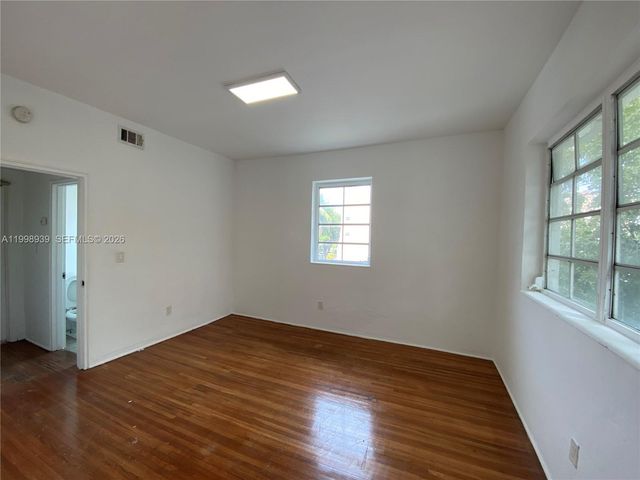 901 Pennsylvania Ave, Miami Beach, FL 33139