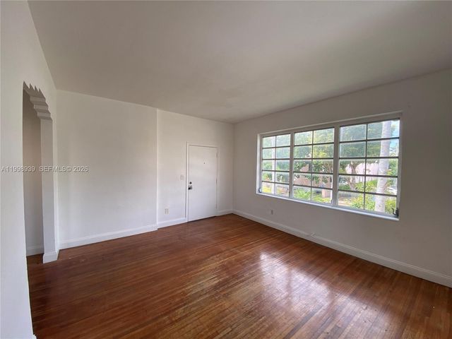901 Pennsylvania Ave, Miami Beach, FL 33139