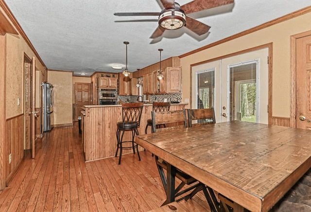 S94W26995 Linden COURT, Mukwonago, WI 53149