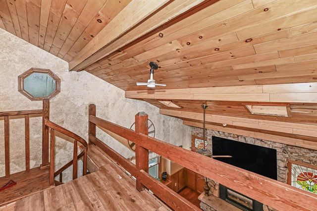 S94W26995 Linden COURT, Mukwonago, WI 53149