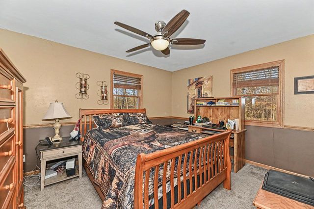 S94W26995 Linden COURT, Mukwonago, WI 53149