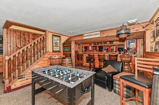 S94W26995 Linden COURT, Mukwonago, WI 53149