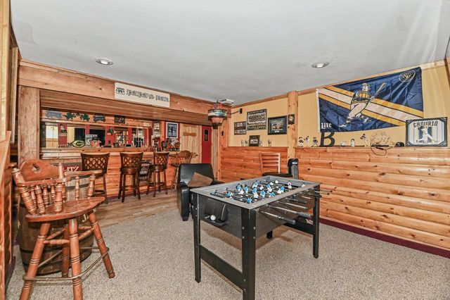 S94W26995 Linden COURT, Mukwonago, WI 53149