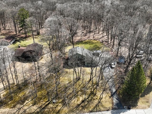 S94W26995 Linden COURT, Mukwonago, WI 53149