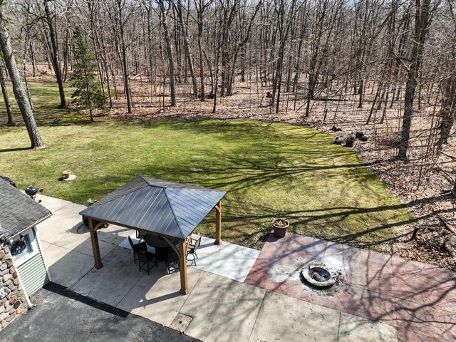 S94W26995 Linden COURT, Mukwonago, WI 53149