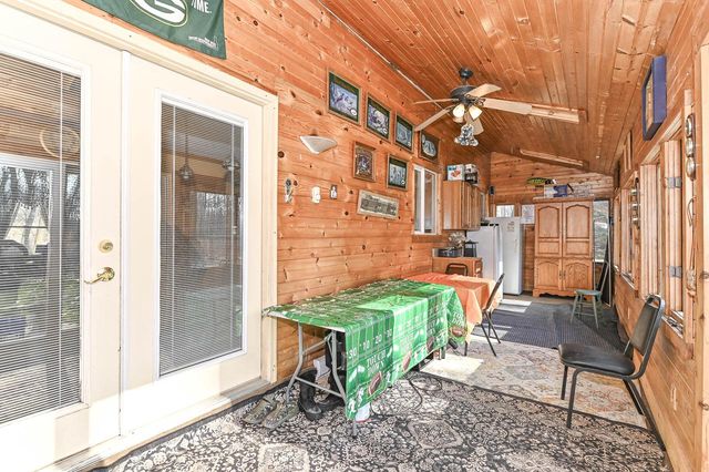 S94W26995 Linden COURT, Mukwonago, WI 53149