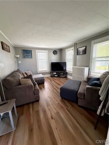 54 Maple Street, Auburn, NY 13021