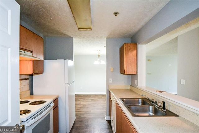 8304 Fairington Village Drive 8304, Lithonia, GA 30038