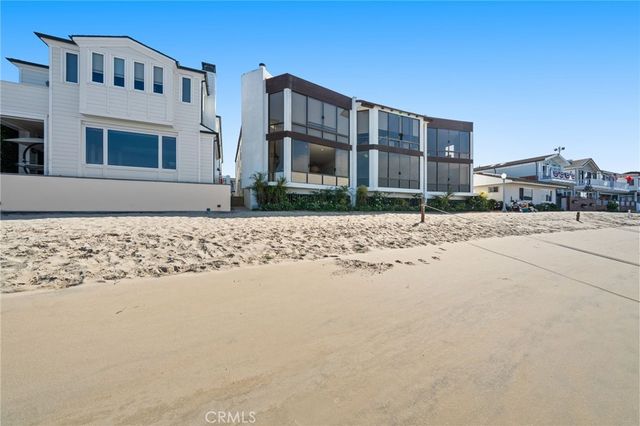 320 Via Lido Nord 3, Newport Beach, CA 92663