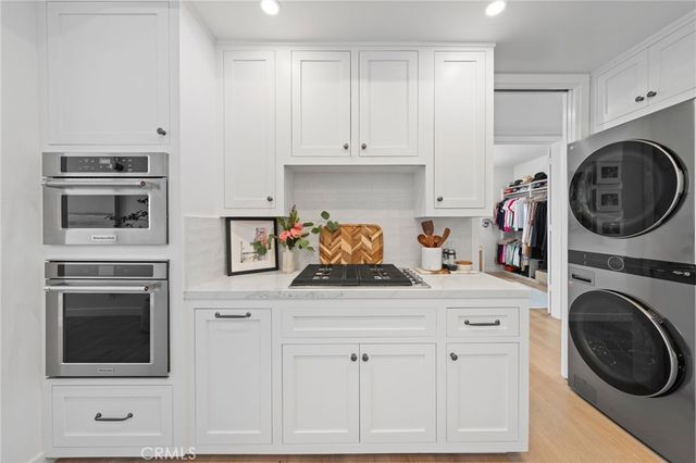 320 Via Lido Nord 3, Newport Beach, CA 92663
