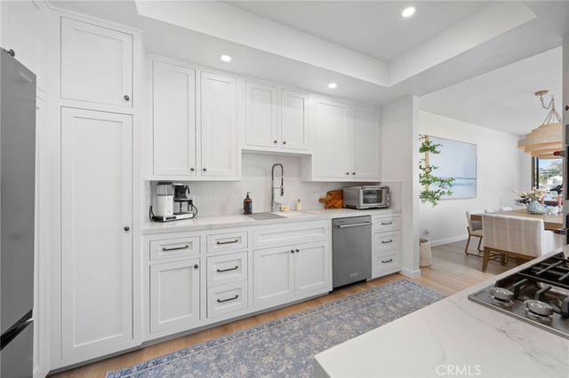 320 Via Lido Nord 3, Newport Beach, CA 92663