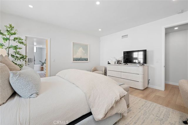 320 Via Lido Nord 3, Newport Beach, CA 92663