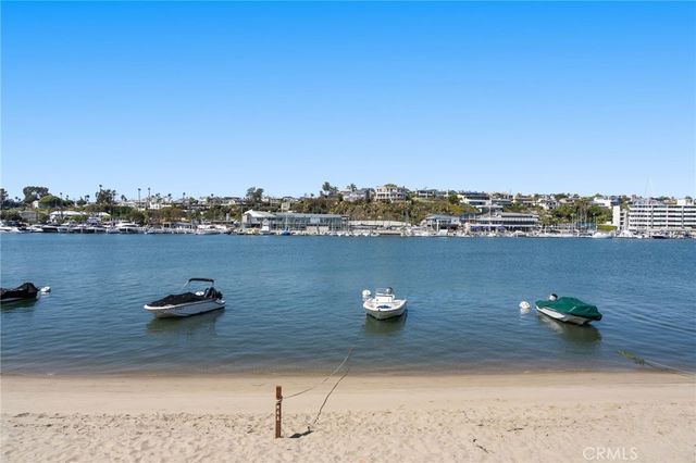 320 Via Lido Nord 3, Newport Beach, CA 92663