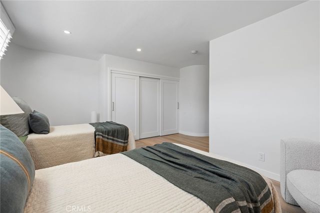 320 Via Lido Nord 3, Newport Beach, CA 92663