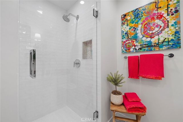 320 Via Lido Nord 3, Newport Beach, CA 92663