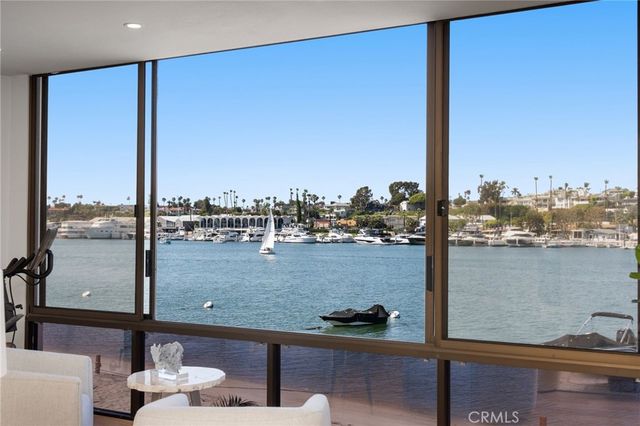 320 Via Lido Nord 3, Newport Beach, CA 92663